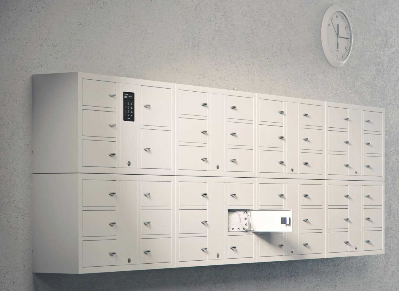 CREONE Valuebox Control mit Erweiterungsmodulen Moderne Fachanlange in zwei Reihen mit grauer Wand im Hintergrund.